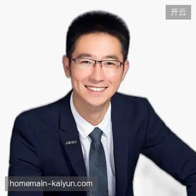 邱彤